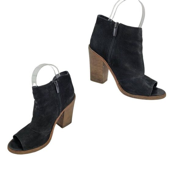Vince Camuto Ankle Booties 6.5 Black Leather Suede Stacked Block Heel Peep Toe - Picture 1 of 11